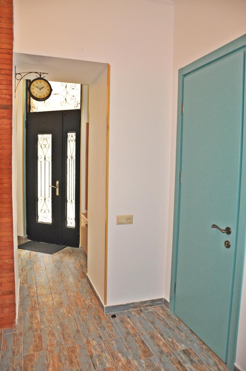Comfortable Flat In Central Tbilisi Esterno foto